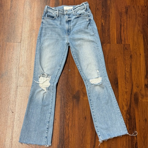 MOTHER The Hustler Ankle Fray Jeans – Size 26 – Distressed Light Wash Denim - Picture 1 of 8